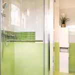 Lovely Funky Flat Near Royal Park