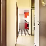 Lovely Funky Flat Near Royal Park 아파트