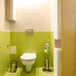 Lovely Funky Flat Near Royal Park Varsó